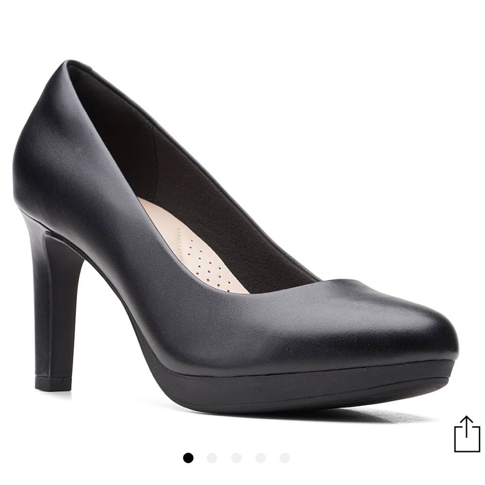 Clarks Ambyr Joy platform pump